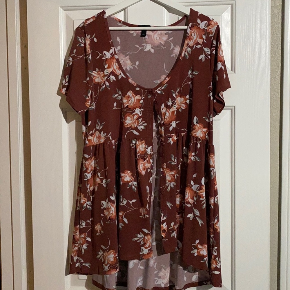 Torrid floral button up blouse